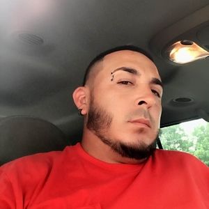 Meet your Posher, Carlos